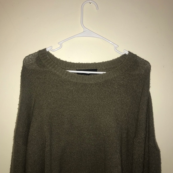 Sweater - Picture 4 of 5